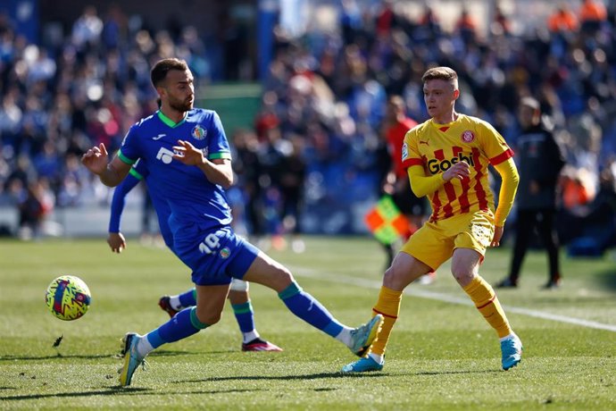 Archivo - Viktor Tsygankov of Girona FC in action during the Spanish League, La Liga Santander, football match played between Getafe CF and Girona FC at Coliseum Alfonso Perez stadium on March 04, 2023, in Getafe, Madrid, Spain.