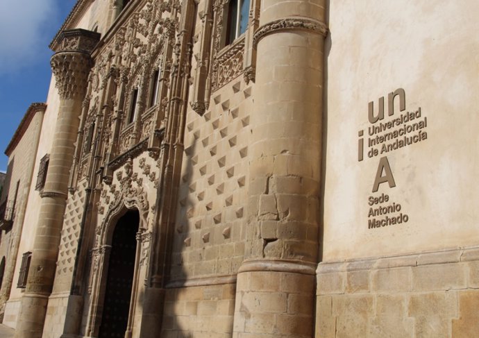 Archivo - Palacio de Jabalquinto, sede de la UNIA en Baeza