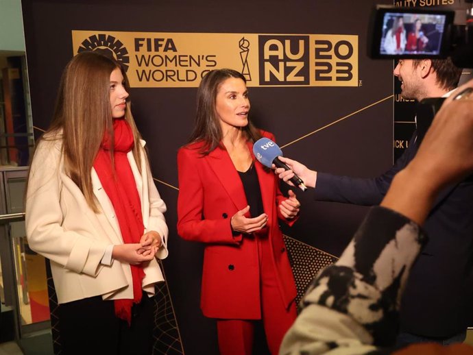 La infantanta Sofía junto a la reina Letizia en Sídney