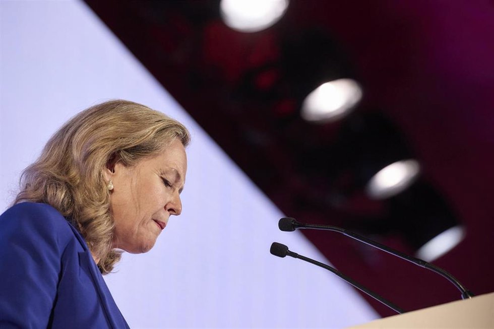 Archivo - La vicepresidenta primera y ministra de Asuntos Económicos y Transformación Digital, Nadia Calviño