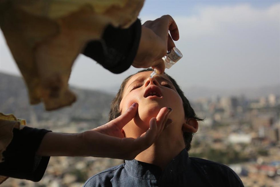 Archivo - Campaña de vacunacion contra la polio en Afganistán
