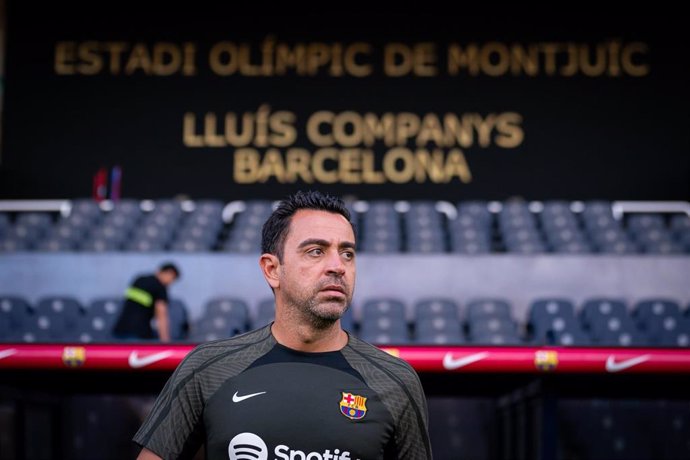 El entrenador del FC Barcelona, Xavi Hernánde