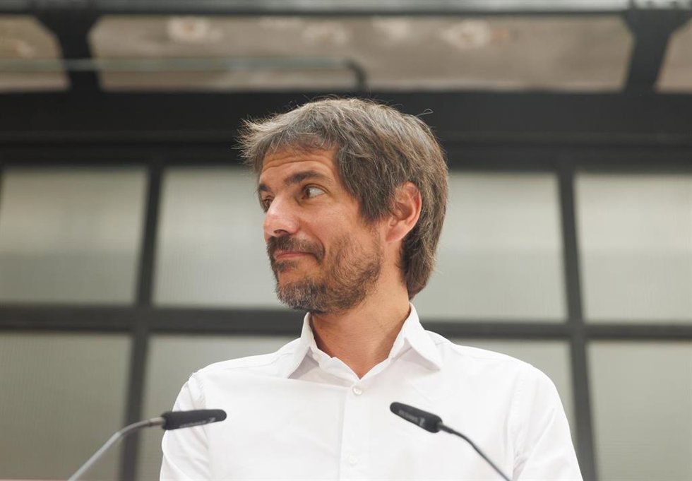 El portavoz de Sumar, Ernest Urtasun, durante una rueda de prensa tras las elecciones generales del 23J, en Espacio Larra, a 24 de julio de 2023, en Madrid (España).