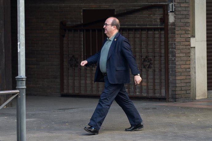 El ministro de Cultura y Deportes en funciones, Miquel Iceta a su llegada a la reunión de la Ejecutiva Federal del PSOE, a 16 de agosto de 2023, en Madrid (España). Tras la reunión, el presidente del Gobierno en funciones y secretario general del PSOE, 