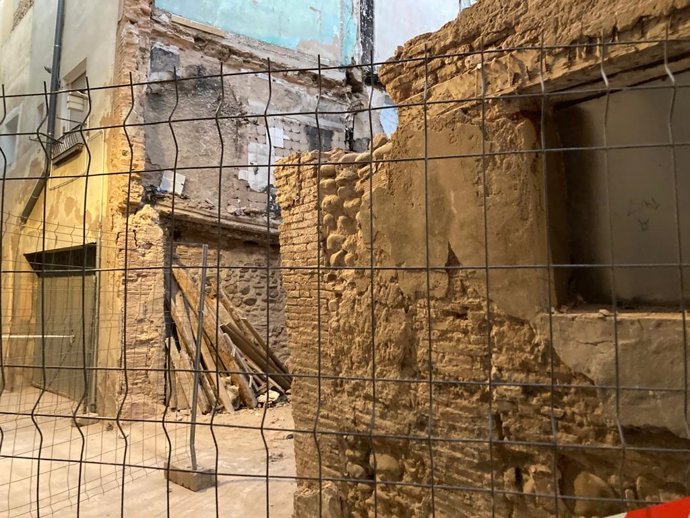 Edificio de San Andrés en Calahorra que se desprendió el martes