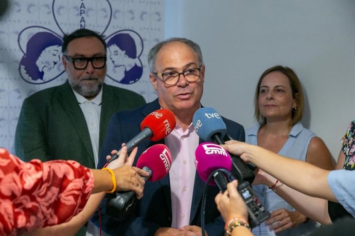 El viceconsejero de Promoción de la Autonomía y Atención a la Dependencia, Javier Pérez.