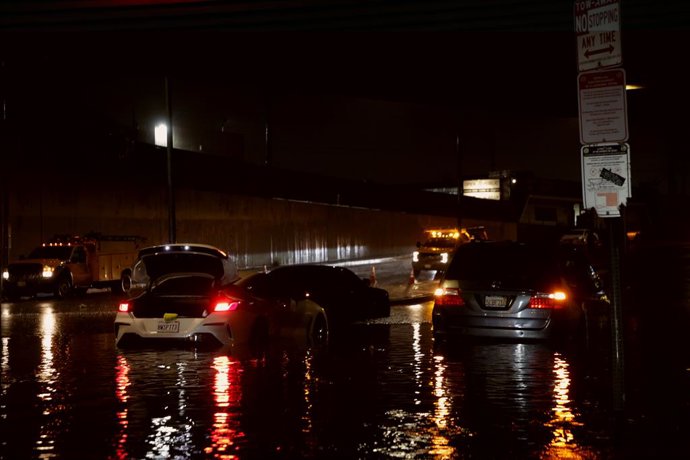 El huracán 'Hilary' a su paso por Los Ángeles.
