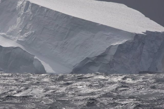 Un iceberg en el Océano Austral