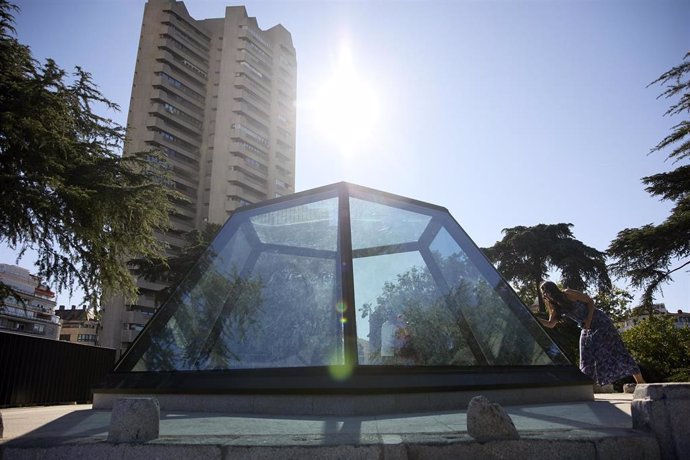 Mirador de la Montaña de los Gatos, en el parque de El Retiro, a 29 de julio de 2023, en Madrid (España). La ciudad de Madrid acaba de recuperar uno de los tesoros históricos más populares de los Jardines del Buen Retiro: la montaña artificial levantada