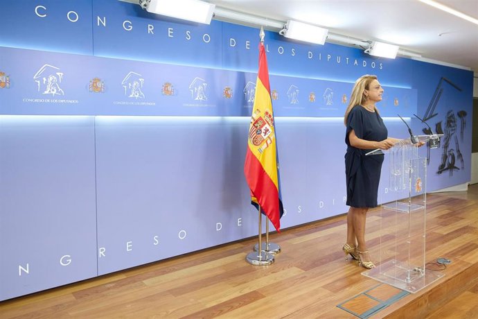 La diputada de Coalición Canaria, Cristina Valido, en la rueda de prensa
