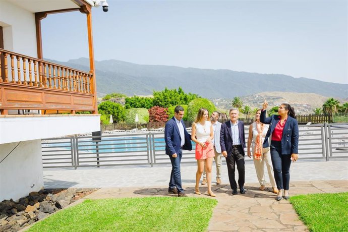 El presidente de Paradores, Pedro Saura, visita el Parador de La Palma