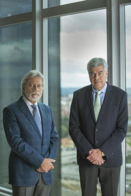 Archivo - Luis Amodio y Mauricio Amodio, presidente y vicepresidente ejecutivos de OHLA