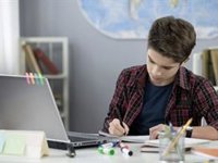 Cómo crear un espacio de trabajo ergonómico para tus hijos en la vuelta al cole