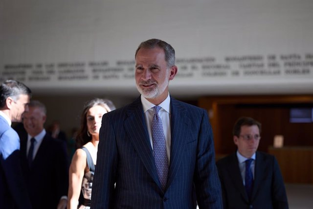 El Rei Felipe VI d'Espanya a la seva arribada a la inauguració de la Galeria de les Col·leccions Reals, en el Palau Real.