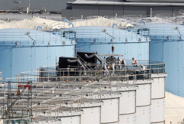 Archivo - Arxivo - Treballs de neteja en la central nuclear de Fukushima