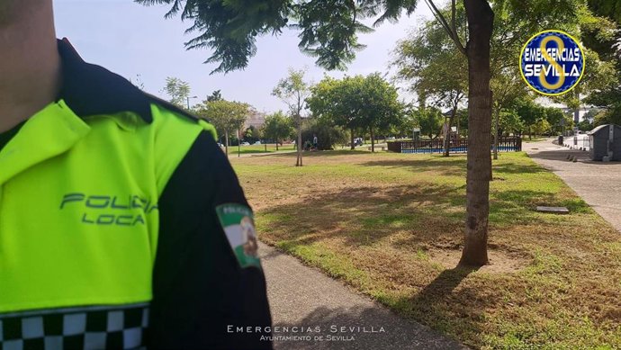 Cierre del Parque Guadaíra (Sevilla) para evitar botellonas los días de partido.