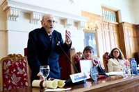 Álvaro Pombo: Soy una fuente de ocurrencias en un mundo complicado que entiendo a medias