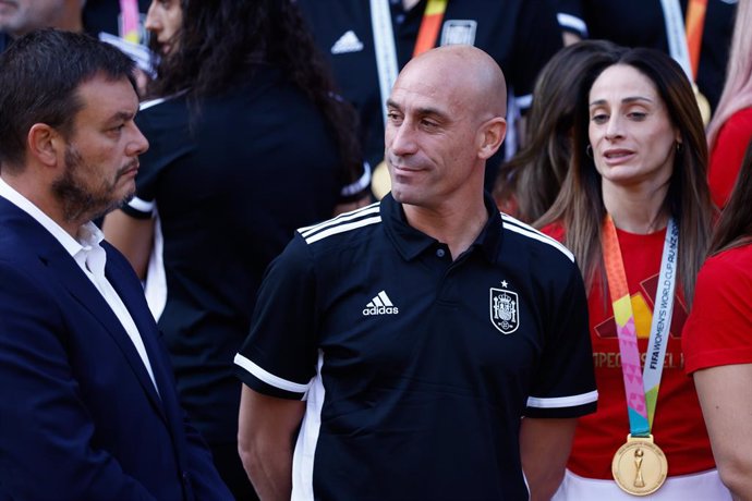 Victor Francos and Luis Rubiales during the reception of Pedro Sanchez, First Minister of Spain, to the players and staff of Spain Women Team as World Champions after winning the FIFA Women's World Cup Australia & New Zealand 2023 at Palacio de la Moncl