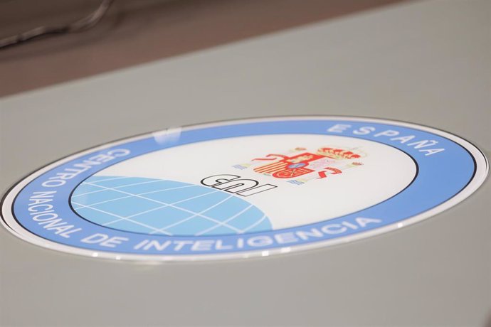 Archivo - Logotipo del Centro Nacional de Inteligencia (CNI), a 17 de abril de 2023, en Madrid (España). El Centro Nacional de Inteligencia (CNI) está adscrito al Ministerio de Defensa y es el organismo público responsable de facilitar al presidente del