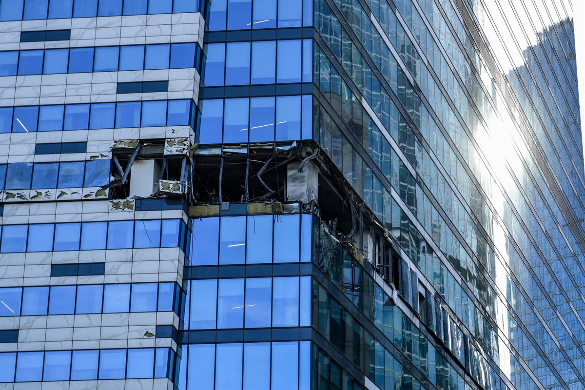 Russian Authorities Shoot Down Two Drones, Third Crashes in Moscow