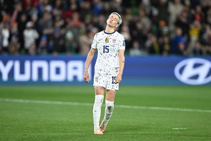 La exfutbolista estadounidense Megan Rapinoe disputando un partido del Mundial 2023.