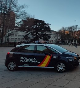 Archivo - Cádiz.-Sucesos.-La Policía Nacional detiene en Algeciras a una mujer por realizar estafas a través de phishing y carding
