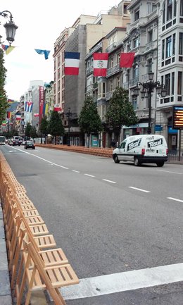 Archivo - Preparativos del Día de América en Asturias en 2014