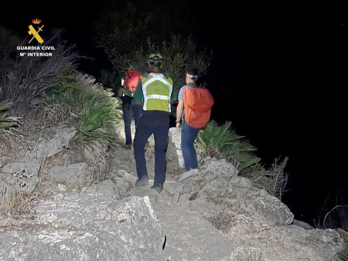 Muere un joven tras sufrir un desvanecimiento mientras practicaba senderismo en el Barranc de l'Infern (Alicante)