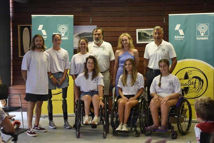 Presentación primer equipo parasurf femenino de España