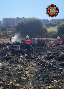 Bomberos regresan a refrescar puntos calientes y pequeñas fumarolas