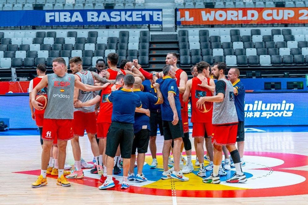 España calienta motores en el Indonesia Arena
