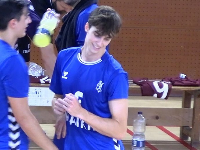 Pablo Urdangarín, bailando durante su último partido