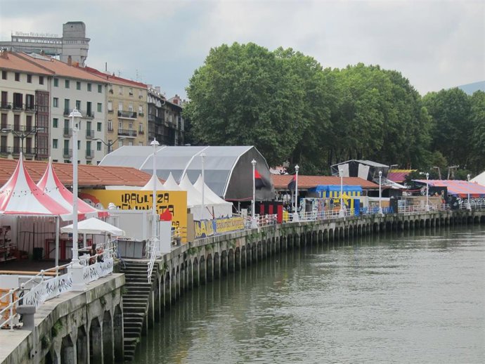 Archivo - Txoznas En El Arenal (Bilbao)
