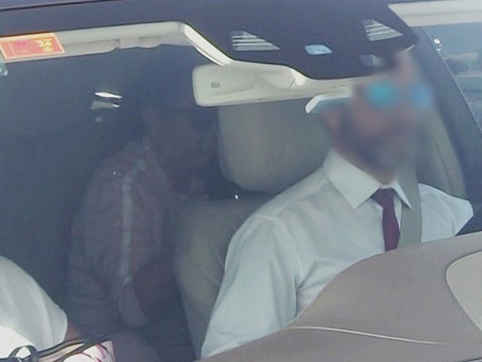 ISABEL PANTOJA LLEGA AL AEROPUERTO DE JEREZ DE LA FRONTERA