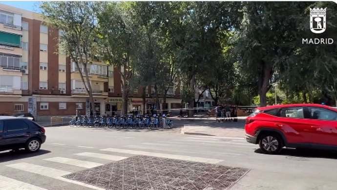 Parque de la avenida de Nuestra Señora de la Valvanera donde un joven recibió tres puñaladas y un disparo.