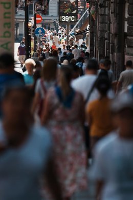Un termómetro con una temperatura de 39C durante la cuarta ola de calor del verano, a 23 de agosto de 2023, en Bilbao, Vizcaya, País Vasco (España). 