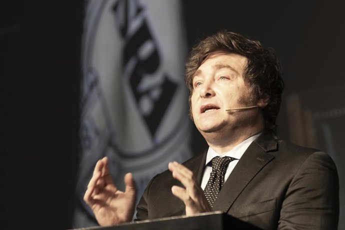 Archivo - El ultraliberal Javier Milei, al frente de la coalición La Libertad Avanza