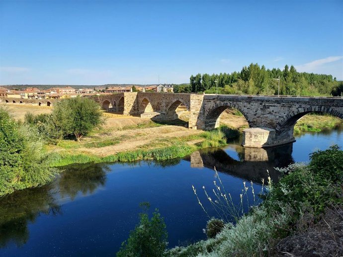 Puente de Hospital de Órbigo, León, donde tuvo lugar el Paso Honroso, de Suero de Quiñones.