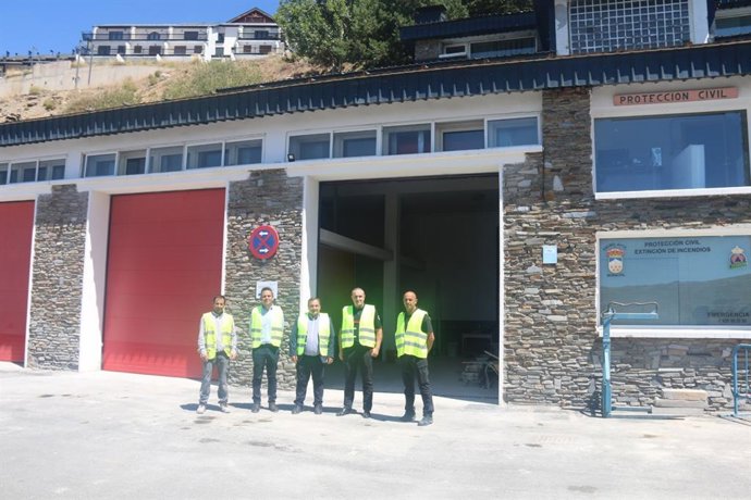 Visita a las instalaciones del Parque de Bomberos de Sierra Nevada