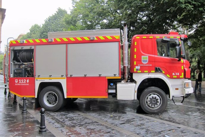 Archivo - Camión de bomberos de Gipuzkoa