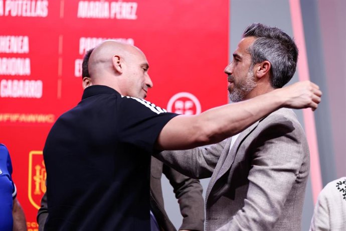 Archivo - Luis Rubiales y Jorge Vilda durante la celebración del Mundial de Fútbol.