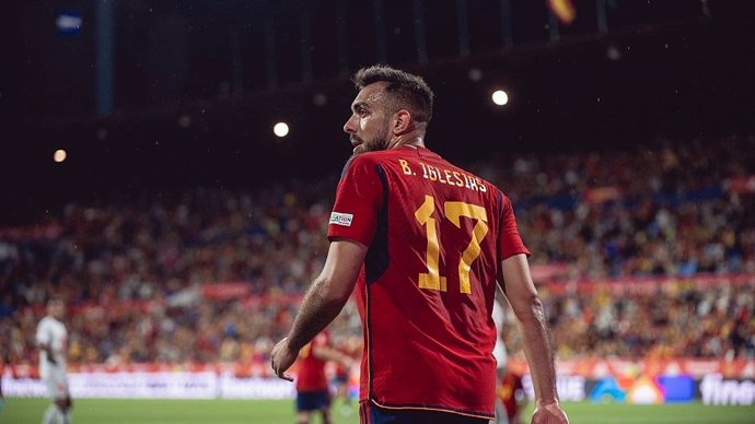 Archivo - Borja Iglesias durante un encuentro con la Selección.