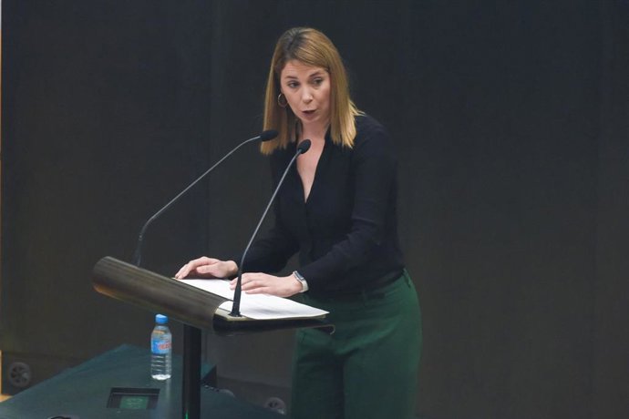 Archivo - La portavoz del Grupo Municipal Socialista del Ayuntamiento de Madrid, Mar Espinar, interviene durante una sesión ordinaria del Pleno Municipal del Ayuntamiento de Madrid, en el Palacio de Cibeles, a 28 de marzo de 2023, en Madrid (España). 