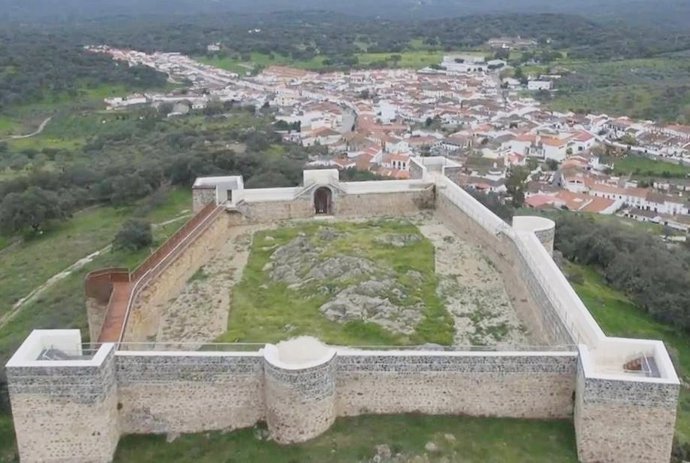 Archivo - Vista del municipio de Cala.