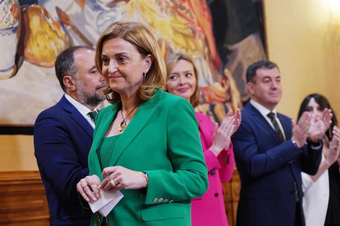 Archivo - La nueva Conselleira de Promoción do Emprego e Igualdade,  Elena Rivo, durante el acto de toma de posesión de los titulares de las Consellerías de la Xunta, en el Pazo de Raxoi, a 15 de junio de 2023, en Santiago de Compostela, A Coruña, Galic