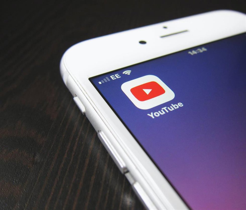Recurso de app de YouTube en el móvil