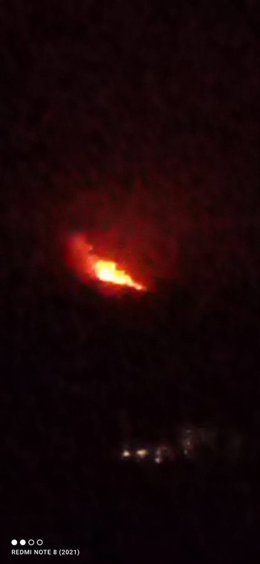 Incendio forestal en zona de sierra de Segura de Toro