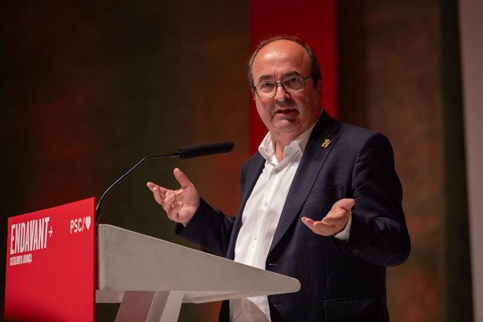 Archivo - Miquel Iceta interviene en el acto de inicio de campaña electoral del PSC, en el Auditori Axa, a 6 de julio de 2023, en Barcelona, Catalunya (España). La madrugada de mañana, viernes, 7 de julio comienza de manera oficial la campaña electoral 