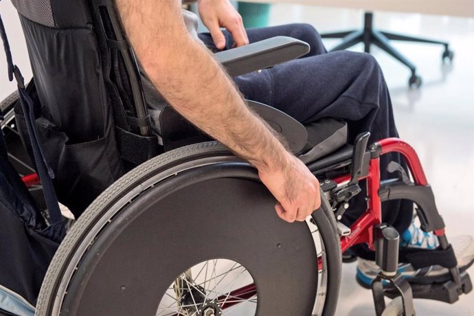 Archivo - Persona con discapacidad