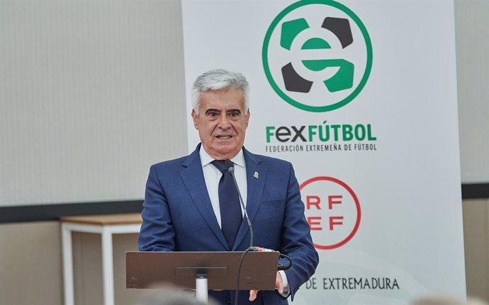 El presidente de la Federación Extremeña de Fútbol, Pedro Rocha